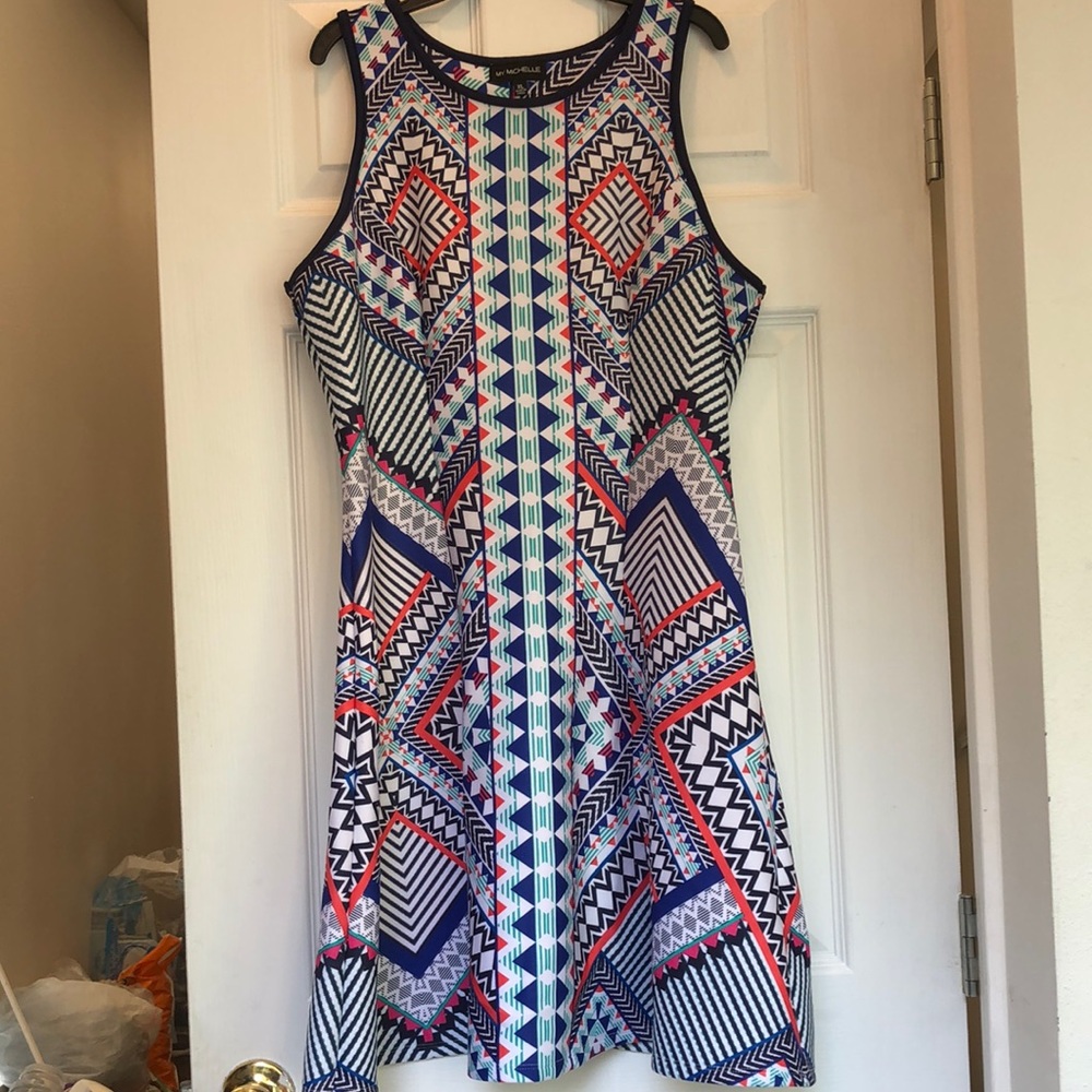 Patterned sleeveless fit and flare dress